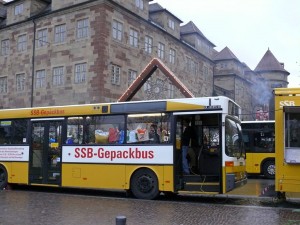 Gepäckbus am Schlossplatz