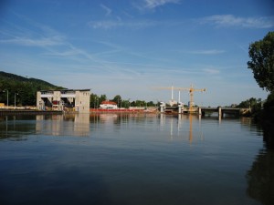 Baumaßnahmen am Wehr Untertürkheim