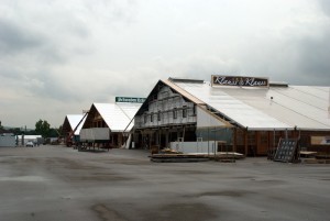 Volksfestaufbau