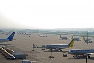 Flugzeugparkplatz Stuttgart Flughafen