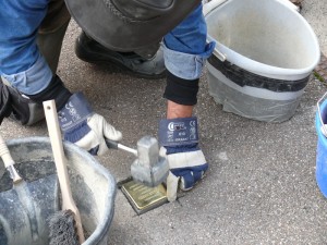 Verlegung eines Stolpersteins