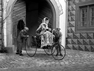 Berta Benz mit Ihren Söhnen (Szene nachgestellt)