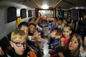 BE Kornhasen - Gruppenfoto im Löschfahrzeug