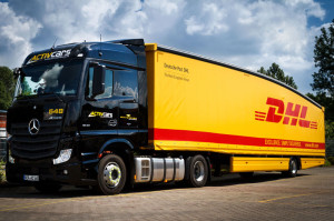 dhl-teardrop-trailer-01