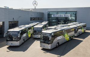 Daimler-Mannschaftsbusse