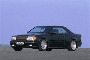 Mercedes-Benz 300 CE 6.0 AMG „The Hammer“ (C 124), Baujahr 1988.  Mercedes-Benz 300 CE 6.0 AMG "The Hammer" (C 124), year of construction 1988.